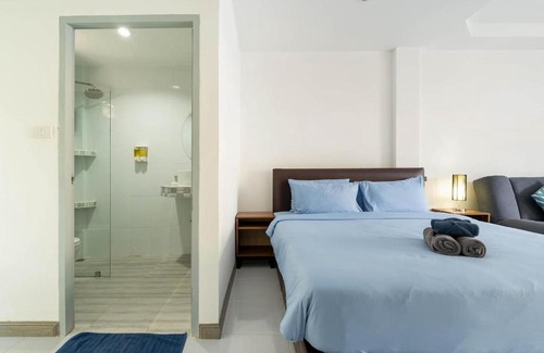 Kamala Apartment | Studio Pool Access Bungalow