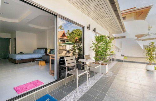 Kamala Apartment | Studio Pool Access Bungalow