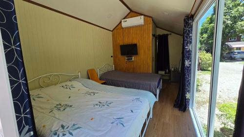 Ko Samrong House | ชายเขาโฮมสเตย์