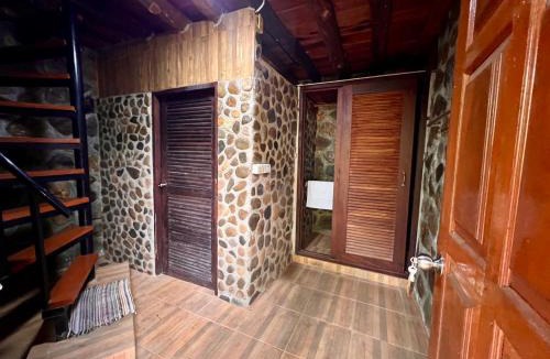 Tham Lot Resort | บ้านชนเผ่าแคมปิ้งแอนด์รีสอร์ท
