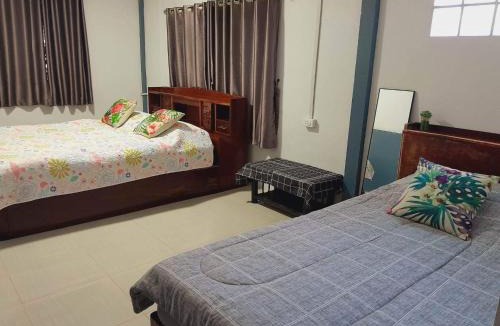 Bung Khong Long House | บ้านนภภูเกตส์เฮ้าส์