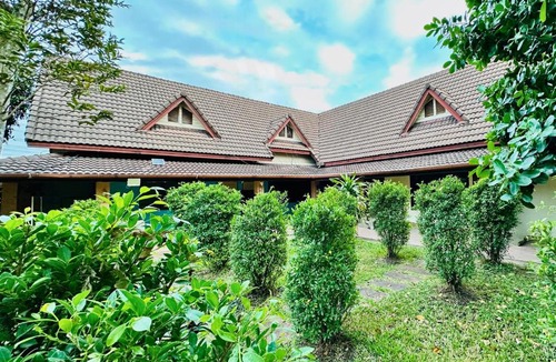 Sam Wa Tawan Ok Hotel | สวนไมตรีจิต รีสอร์ท