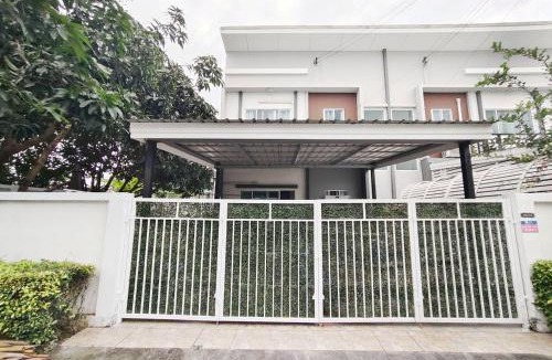 Bang Yai House | หมู่บ้านไลโอรัตนาธิเบศร์-เวสต์เกต