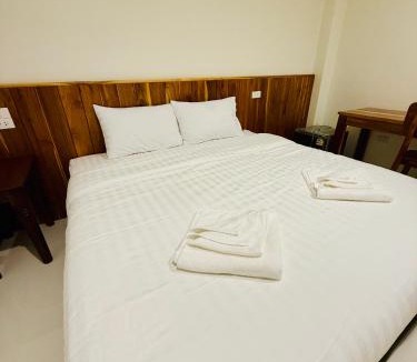 Nai Wiang Hotel | โรงแรมพรมสวานา Promsawana hotel