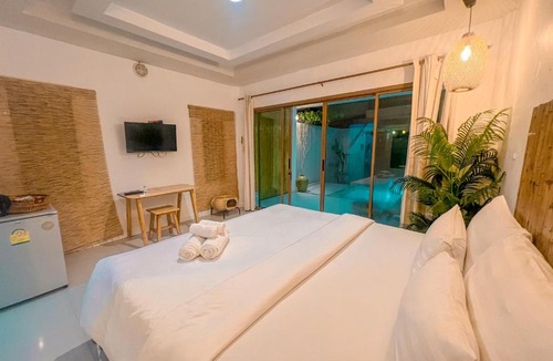 Koh Lan House | โลมา พูลวิลล่า เกาะล้าน Loma pool villa kohlarn