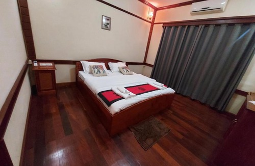 Sayaboury Hotel | ໂຮງແຮມ ໂຊກໄຊ ( SokSai Hotel)
