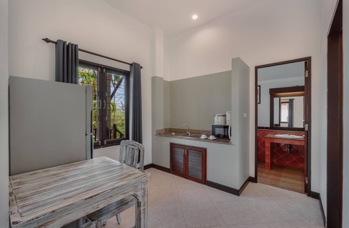 Rawai House | 1 Bedroom with living room and kittchenette 700meters to Rawai beach