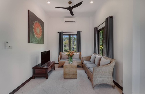 Rawai House | 1 Bedroom with living room and kittchenette 700meters to Rawai beach