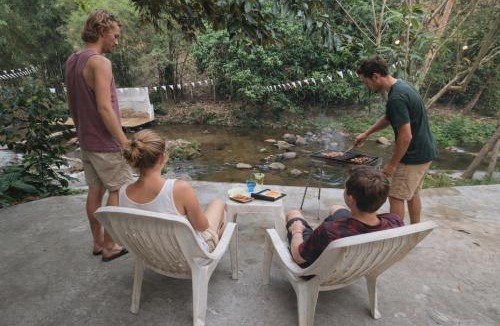 Mae Yao Hostel | 1000 Stars Riverside Hostel