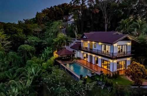 Pa Klok Villa | 1100 m² Villa ∙ 4 bedrooms ∙ 10 guests