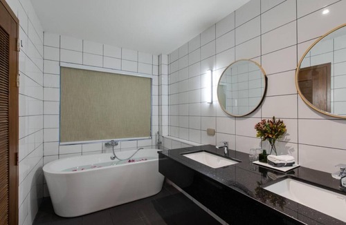 Bang Tao Hotel | 14-min walk from Bang Tao Beach, Family rooms-Pool Villas, free private parking.
