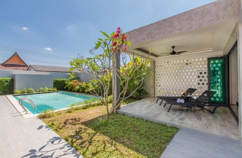 Bang Tao Hotel | 14-min walk from Bang Tao Beach, Family rooms-Pool Villas, free private parking.