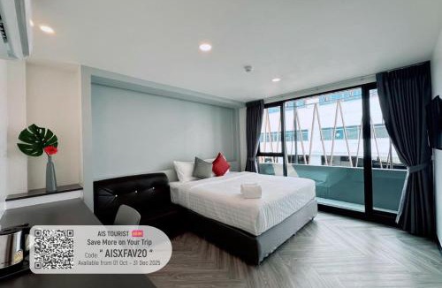 Khlong San Hotel | 14 Sathorn Hotel