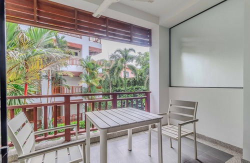 Si Sunthon Apartment | 1BR with Pool &Gym Prime Location C233