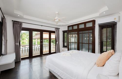 Cherngtalay Villa | 2,5BR Tropical Lakeview Villa I Bangtao Beach