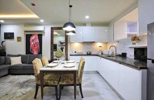 Rawai Apartment | 2 bdr Apartment with bath NaiHarn Beach