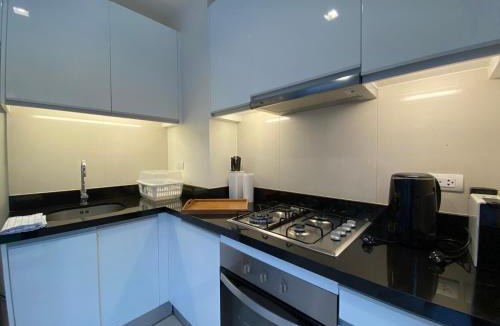 Laguna House | 2 bdr Townhouse in Laguna Park by CapitalPro