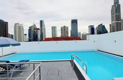 Khlong Toei Nuea Condo | 2B - Short-Term Rental Allowed - Downtown Bkk Serviced Apartment