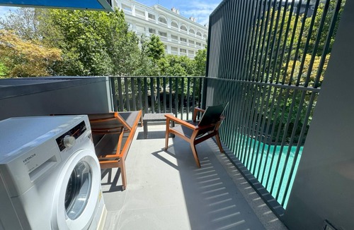 Patong Apartment | 2br at The Deck Great location & sea view pool