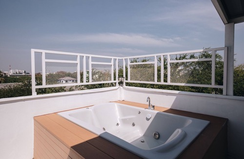 Hua Hin House | 2BR with Private Pool and Rooftop Jacuzzi in Huahin Ocean & Mountain View