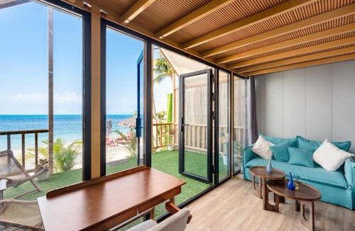 Bang Po House | 2P Glamping #2 - Beachfront Tent