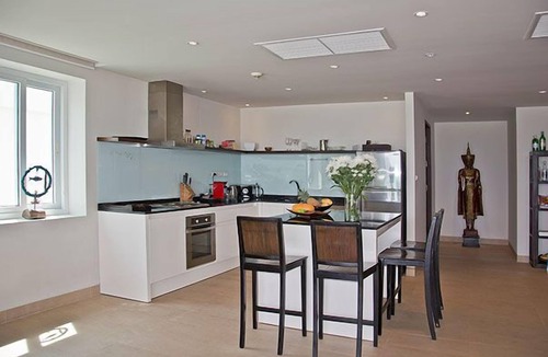 Rawai Apartment | 3 Bedroom Duplex Penthouse Apartment with sea views and BBQ