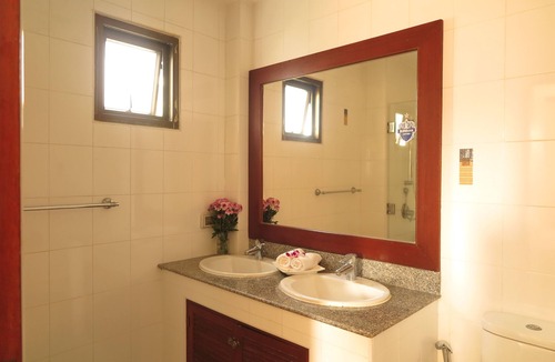 Nanai Road House | 3 Bedrooms townhouse Patong Phuket