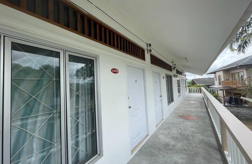 Thep Kasattri Hotel | 36 m² Hotel ∙ 3 guests