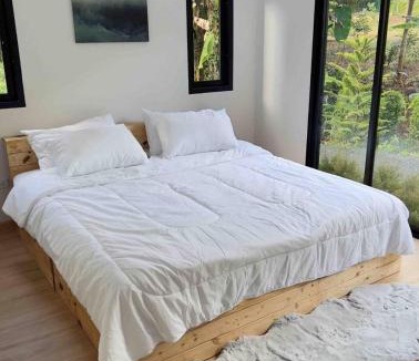 Mae Rim House | 360 Black Cabin - Mountain View & Warm Mineral Pool