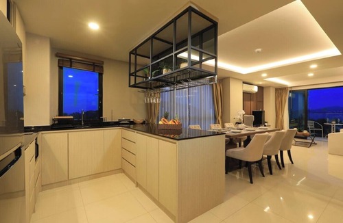 Cherngtalay Apartment | 3BR Apartment Sea View Jacuzzi Surin Capital Pro