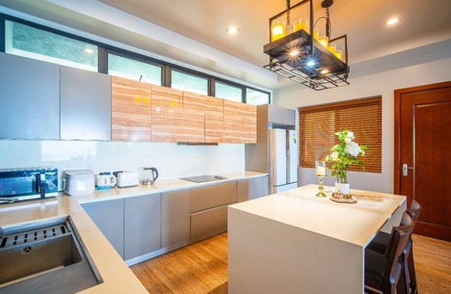 Chalong Villa | ✨️3BR3B Seaview!Infinity pool!Chef Kitchn! Maid!Concierge! 3 avail for groups!