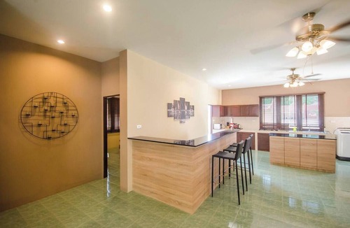 Chalong House | 4 bedroom house on Fitness Street, Soi Ta Iad, Phuket