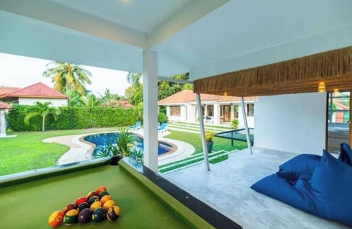 Maret House | 4 bedrooms villa with swimming pool and pool table