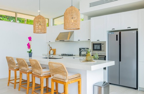 Bophut Villa | 4 BR Sea View Private Pool Villa Short Walk to Choeng Mon Beach