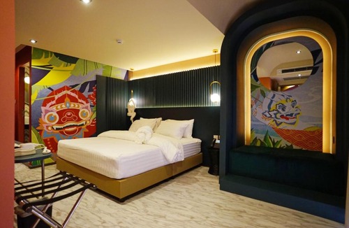 Ban Phan Thom Hotel | 4 Monkeys Hotel