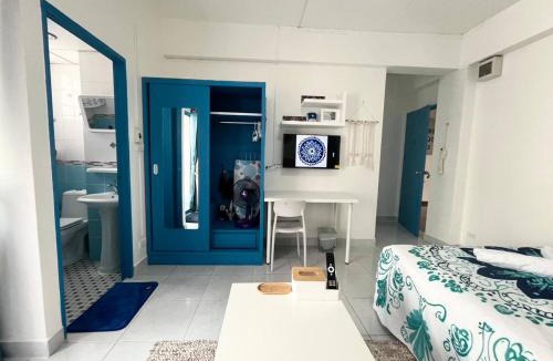 Chan Kasem Apartment | 401 Budget Room Utilities WiFi Balcony in Ratchada