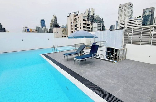 Khlong Toei Nuea Condo | 4A - Short-Term Rental Allowed - Downtown Bkk Serviced Apartment