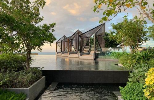 Pattaya Bay Apartment | 502 Edge 25th floor Sea view with king size bed