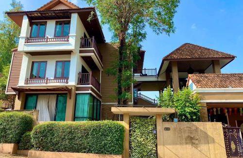 Ratsada Resort | 593 m² Resort ∙ 3 bedrooms ∙ 6 guests