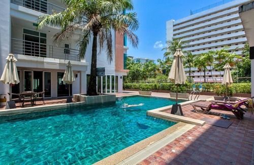 Patong Apartment | 6-18- 3 Bedrooms Spacious Penthouse with shared Pool