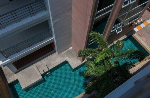 Patong Apartment | 6-18- 3 Bedrooms Spacious Penthouse with shared Pool