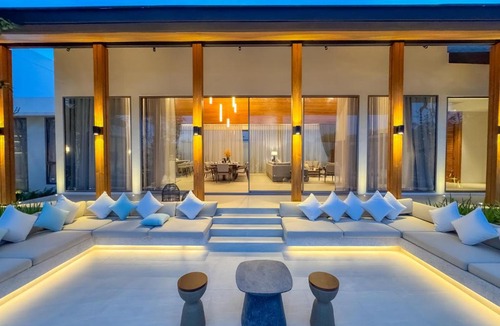 Cherngtalay Villa | 6BR 20m Private Pool Boutique Villa By Warm PLus