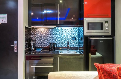Patong Apartment | Absolute Bangla L06- superb location, rooftop pool