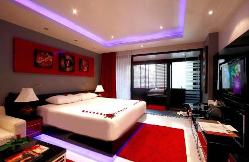 Patong Hotel | Absolute Bangla Suites