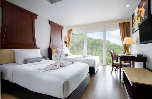 Pratumnak Hill Hotel | Aiyara Grand Hotel