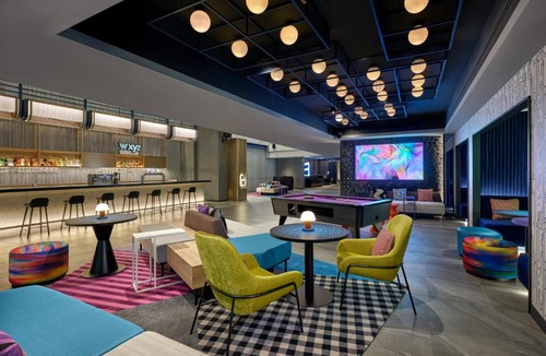 Nana Hotel | Aloft by Marriott Bangkok Sukhumvit 11