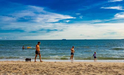 Pratumnak Hill Villa | AnB poolvilla 3BR walk private beach in pratamnak