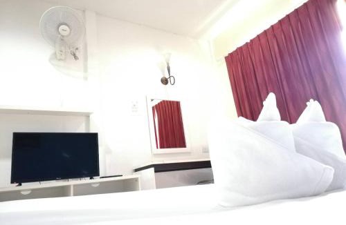Thep Kasattri Hotel | Andaman Place