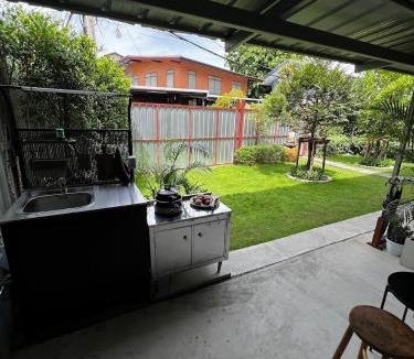 Bangkok Yai House | Baan Apak