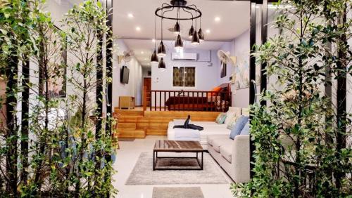 Rayong House | Baan Bua Talay